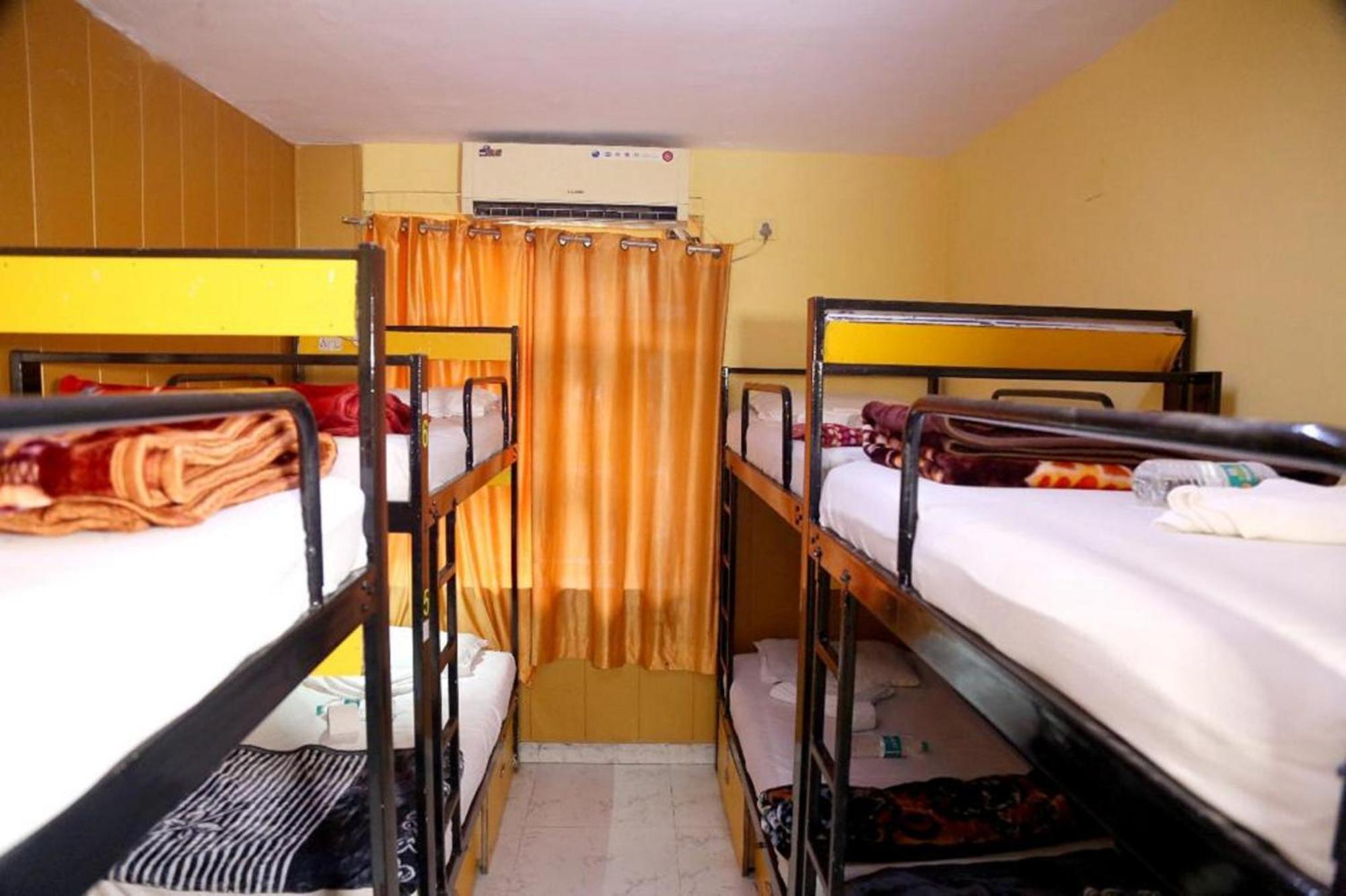 Bunk Hostel Delhi Best Backpacking Accommodation Нью-Делі Екстер'єр фото