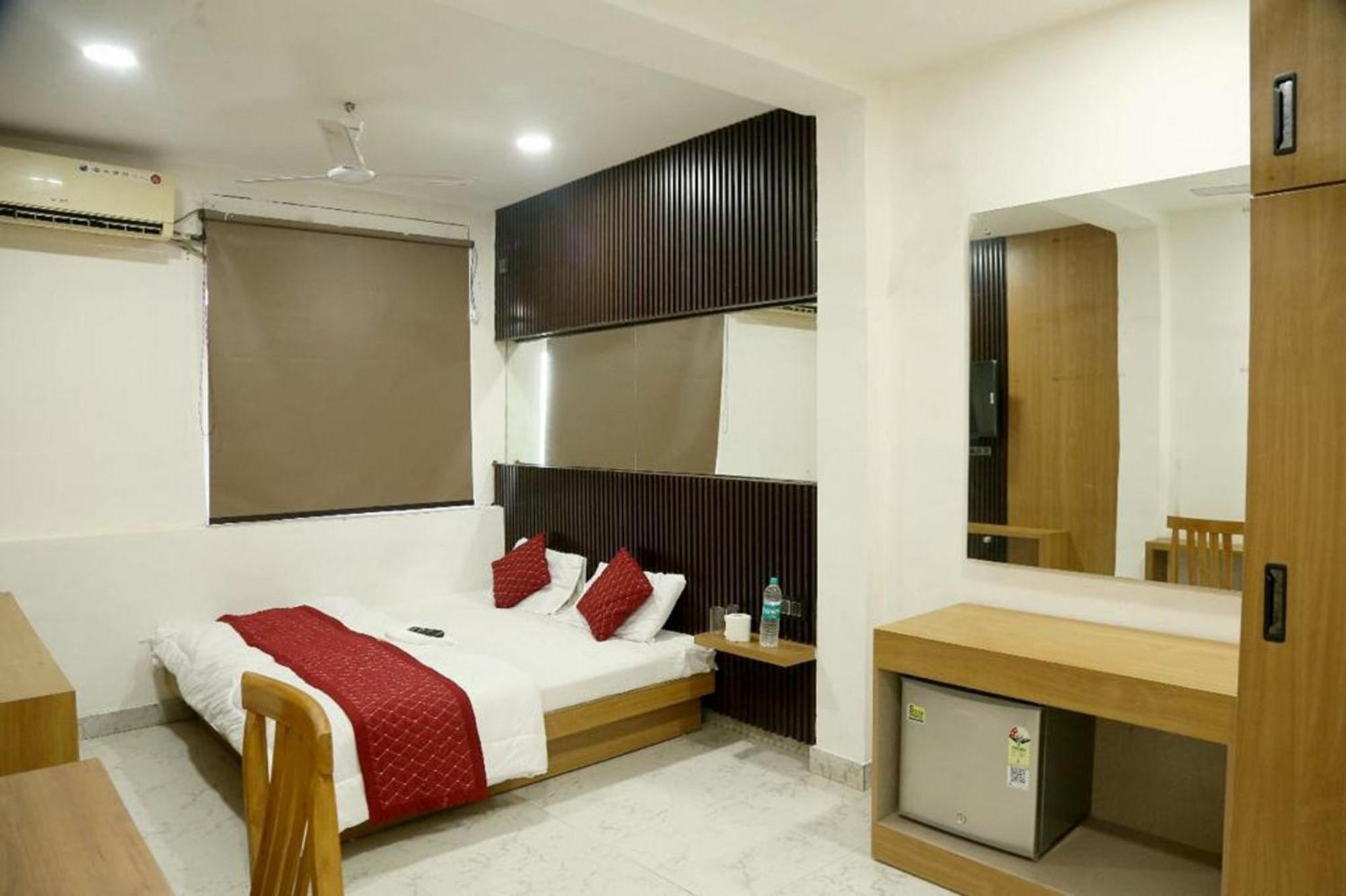 Bunk Hostel Delhi Best Backpacking Accommodation Нью-Делі Екстер'єр фото