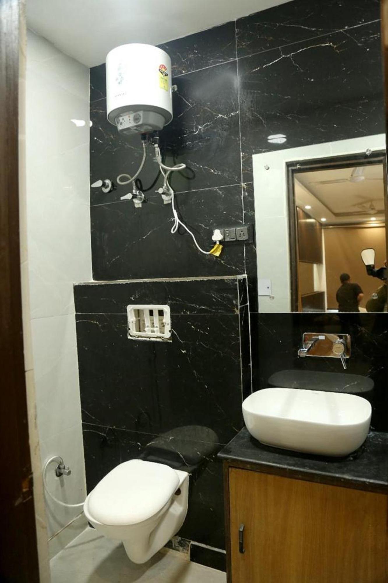Bunk Hostel Delhi Best Backpacking Accommodation Нью-Делі Екстер'єр фото