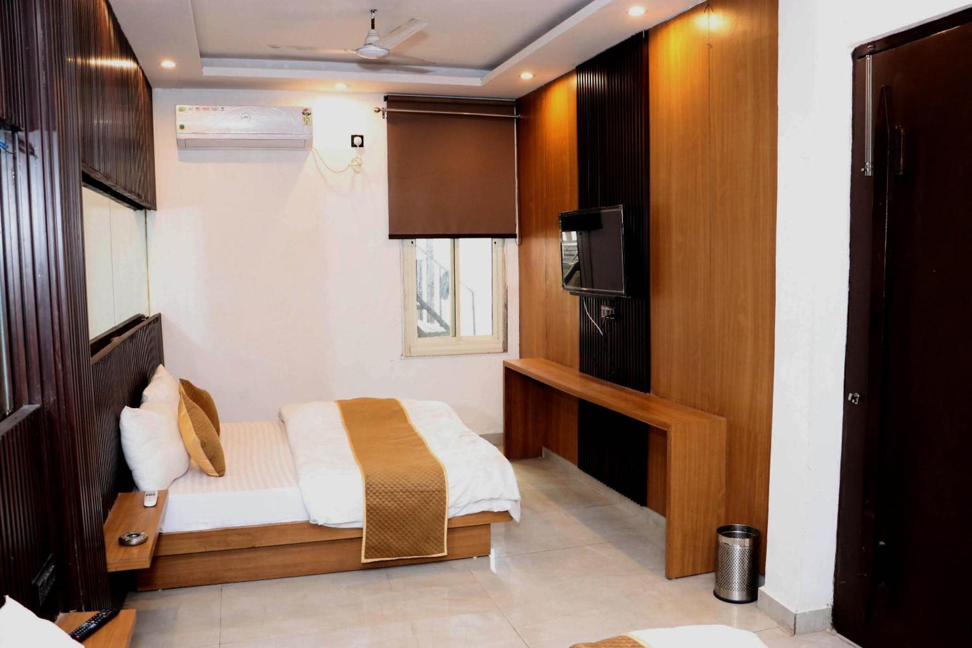Bunk Hostel Delhi Best Backpacking Accommodation Нью-Делі Екстер'єр фото